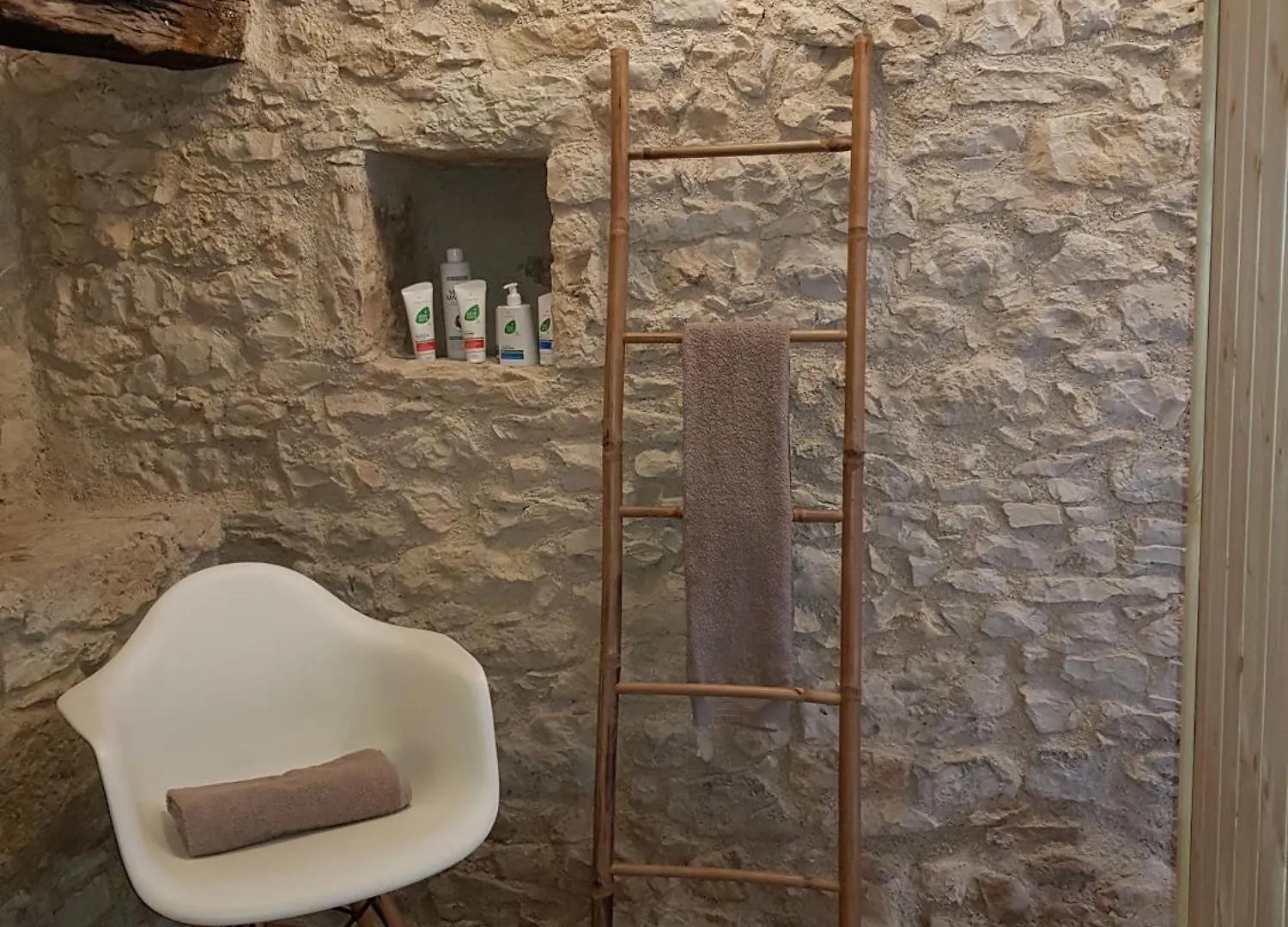 Maison Reces Floressas Couette-café